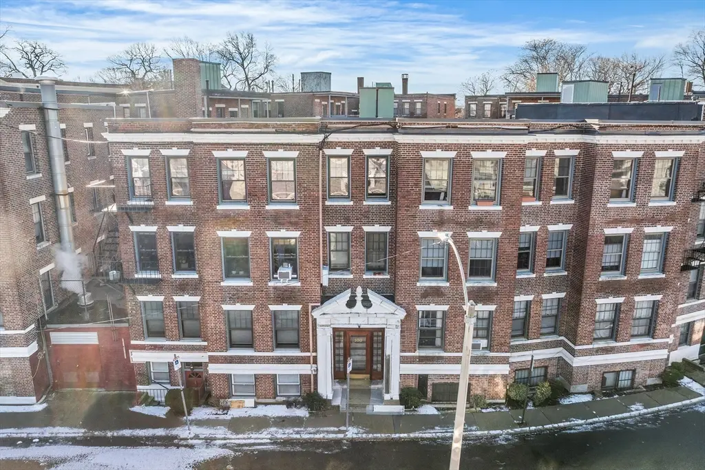 100 Lanark Rd #8, Boston, MA 02135 - Image #1