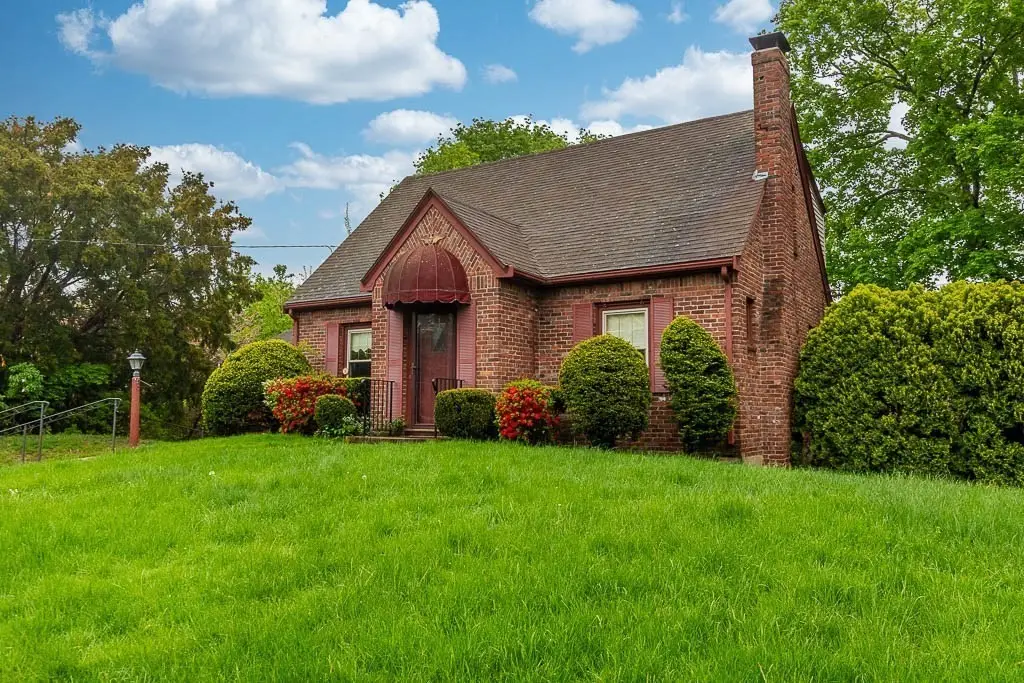 18 Winter St, Dedham, MA 02026 - Image #1