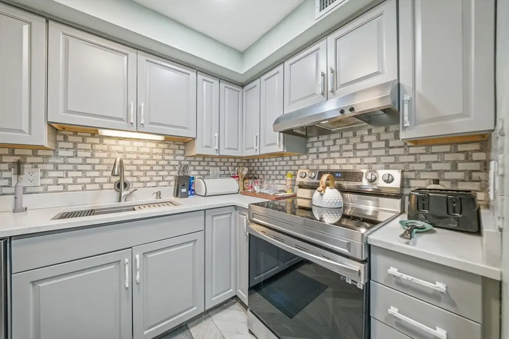 502 Oak #9, Brockton, MA 02301 - Image #1