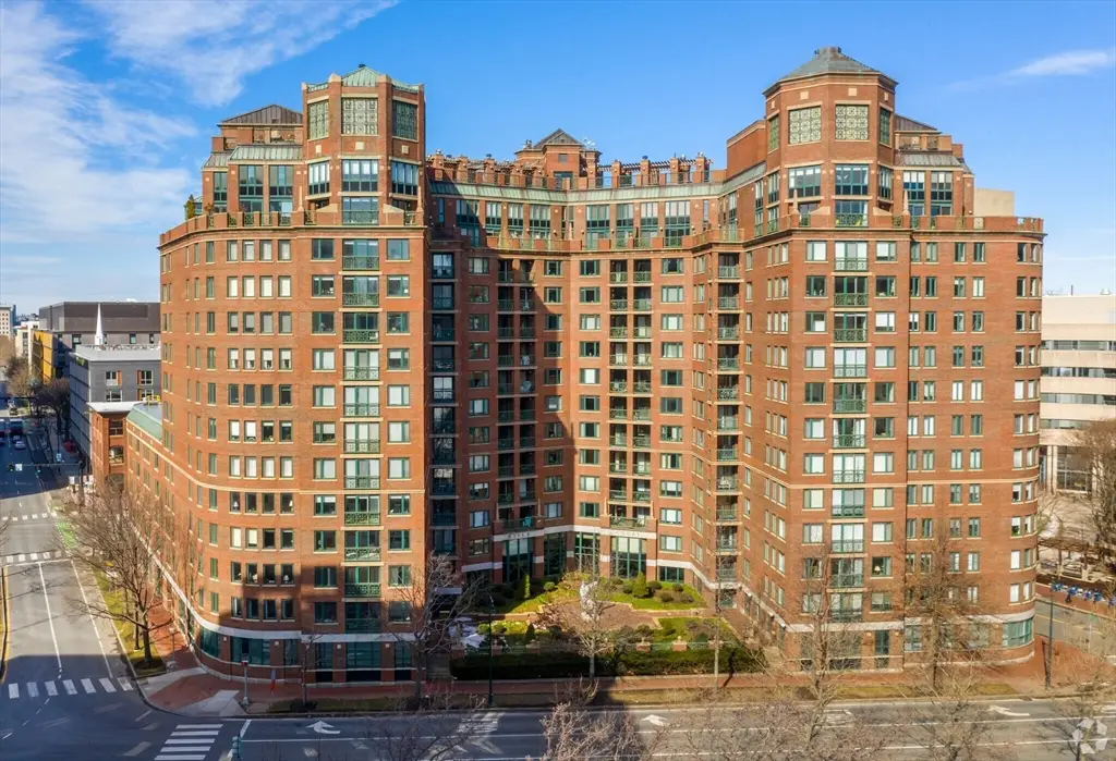 10 Rogers Street #606, Cambridge, MA 02142 - Image #1