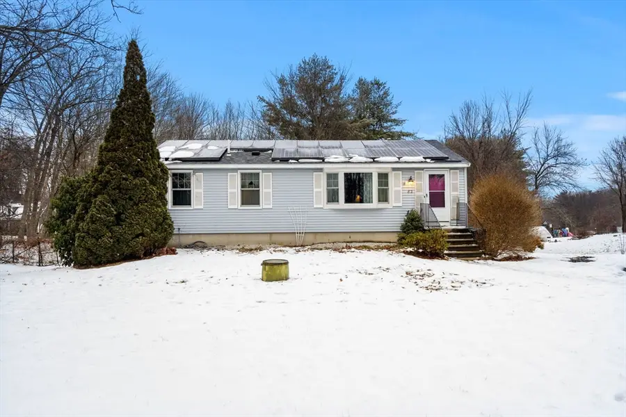 82 Monroe St, Amesbury, MA 01913 - Image #2