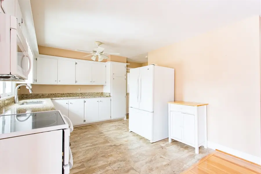 23 Allen St, West Brookfield, MA 01585 - Image #3