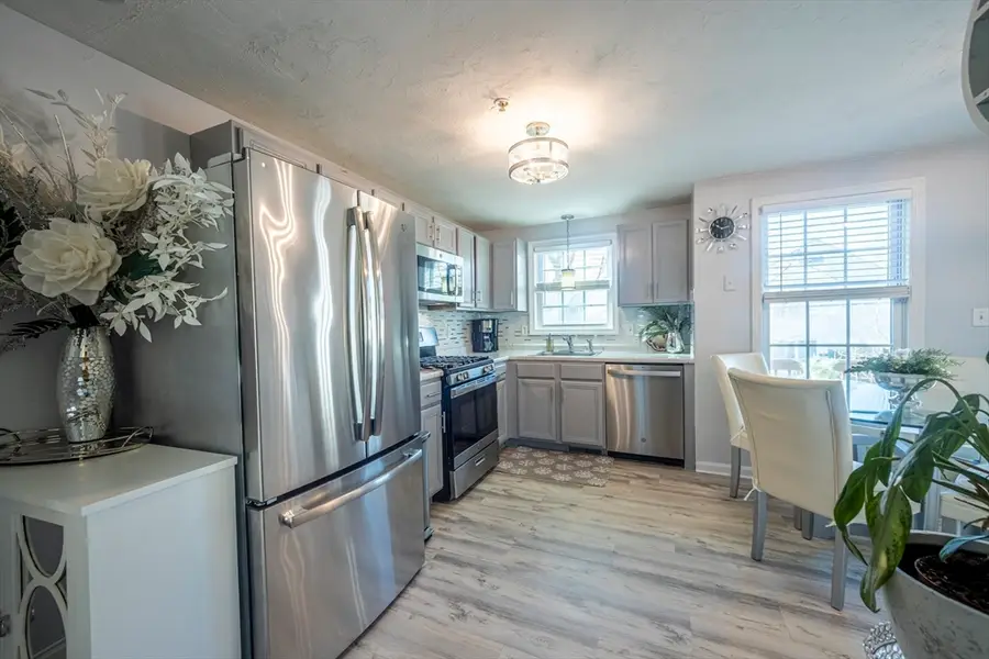 417 Hildreth St #2, Lowell, MA 01850 - Image #3