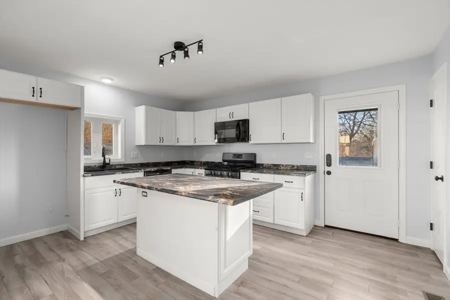 1222 Gar Hwy, Swansea, MA 02777 - Image #3