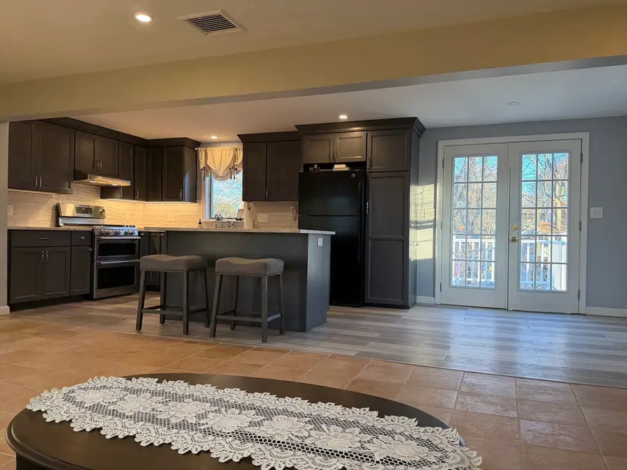 23 Orchard, Saugus, MA 01906 - Image #3