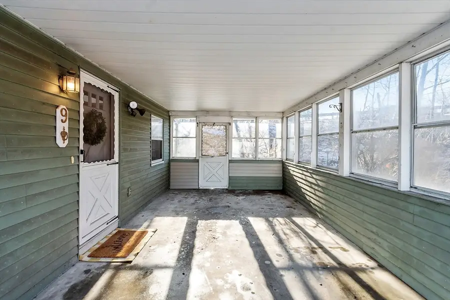 9 Boyd Rd, Woburn, MA 01801 - Image #3