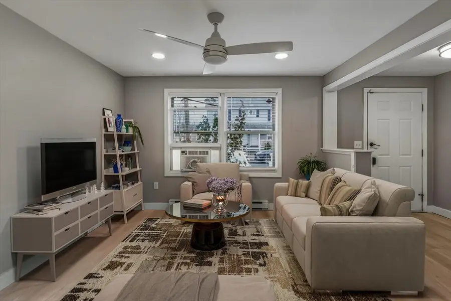 19 Delford, Boston, MA 02131 - Image #3