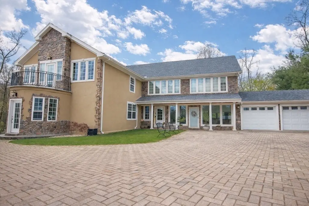 62 Golden Hills Rd, Saugus, MA 01906 - Image #1