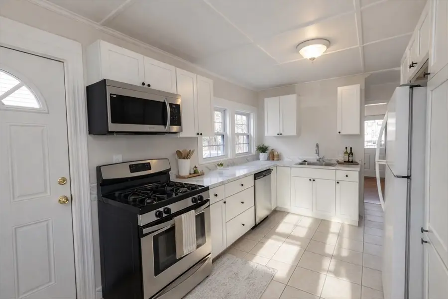 22 Oak St #22, Winchester, MA 01890 - Image #2