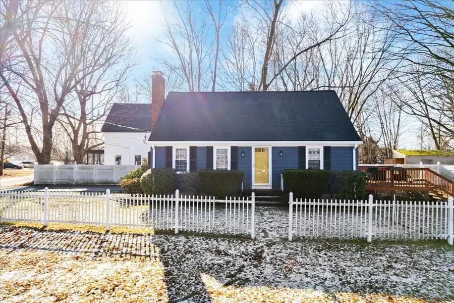 20 Washburn St, Attleboro, MA 02703 - Image #2