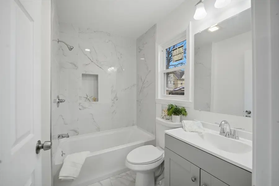 11 Herman St, Springfield, MA 01108 - Image #2