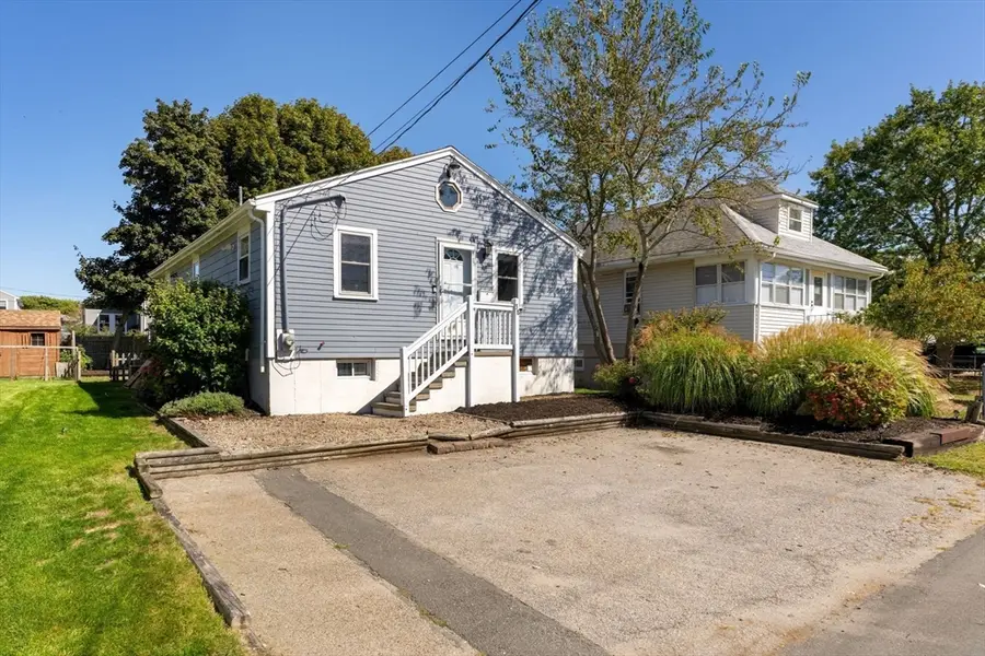 38 Newport Rd, Hull, MA 02045 - Image #3
