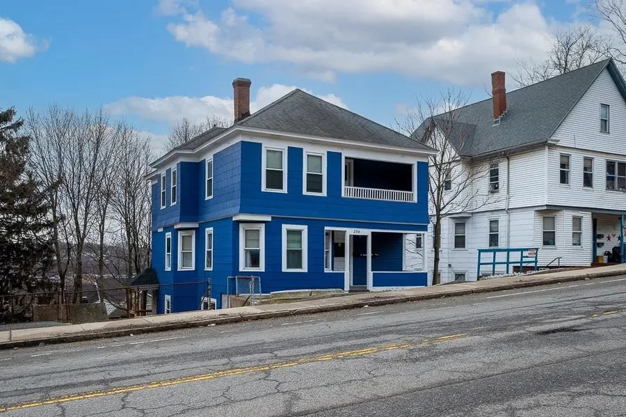 256 Belmont St, Worcester, MA 01604 - Image #2