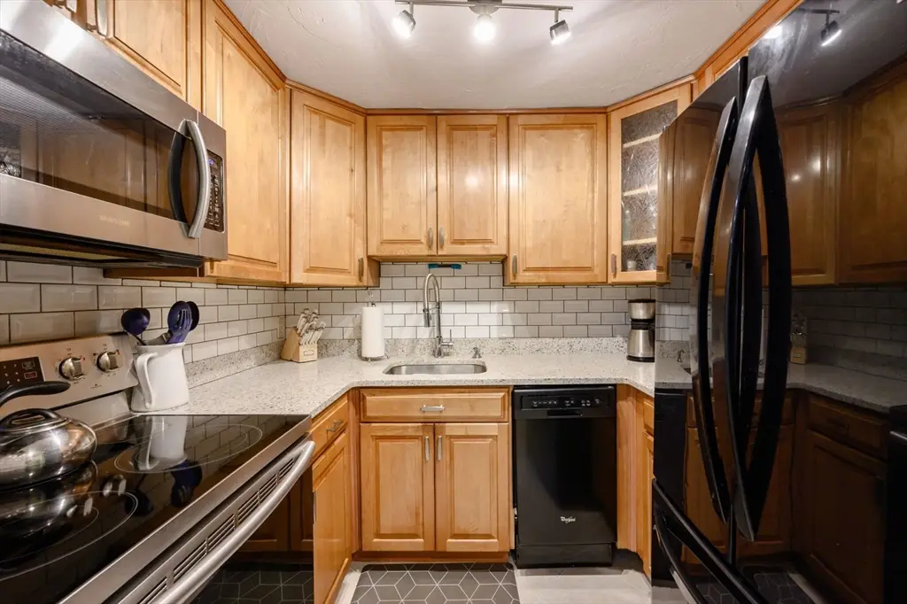 53 Will Dr #143, Canton, MA 02021 - Image #1