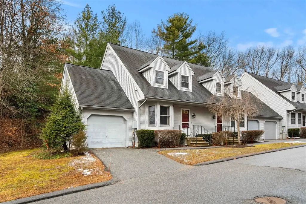 41 Gill St #A, Walpole, MA 02081 - Image #1