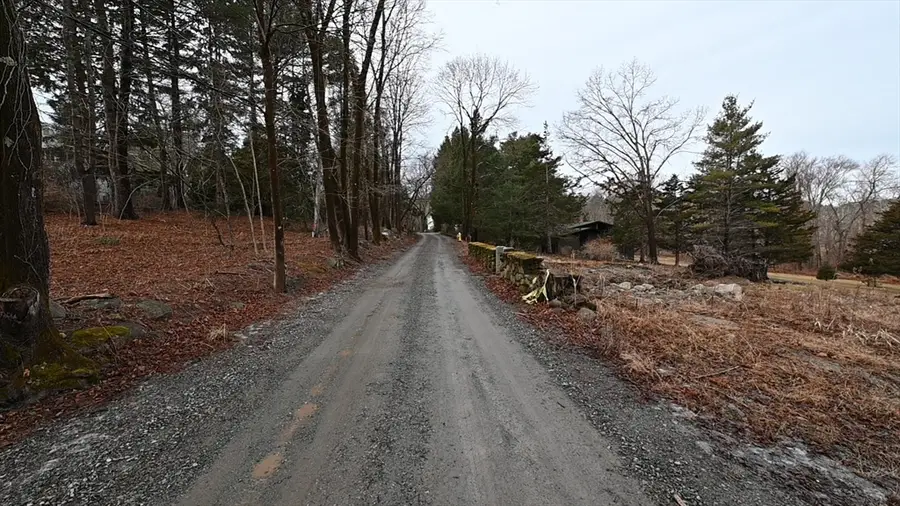 333 Cartwright Rd, Needham, MA 02482 - Image #3