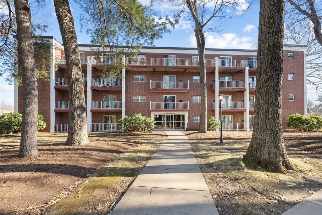 65 Greentree Ln #33, Weymouth, MA 02190 - Image #1