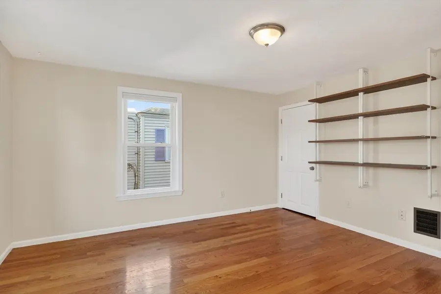 18 Cross St #1, Waltham, MA 02154 - Image #3