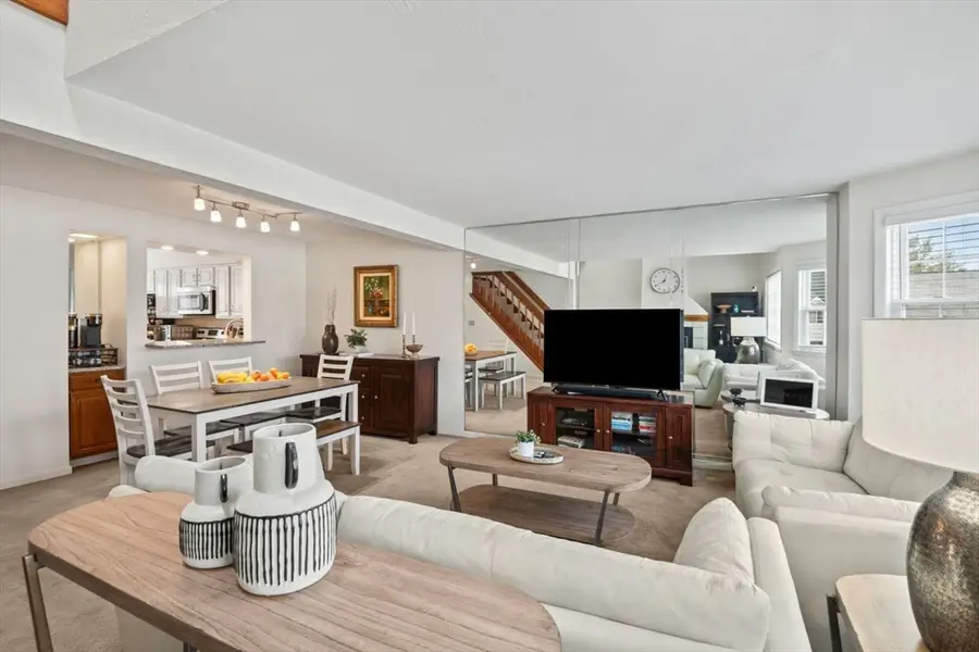 175 Tall Oaks Dr #B, Weymouth, MA 02190 - Image #3