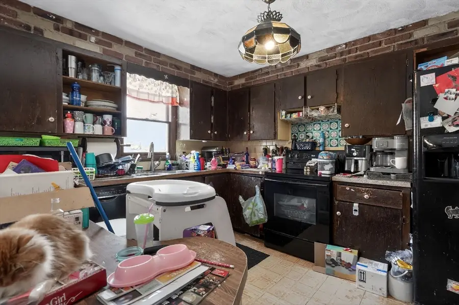 31 Brookwood Dr, Westport, MA 02790 - Image #2