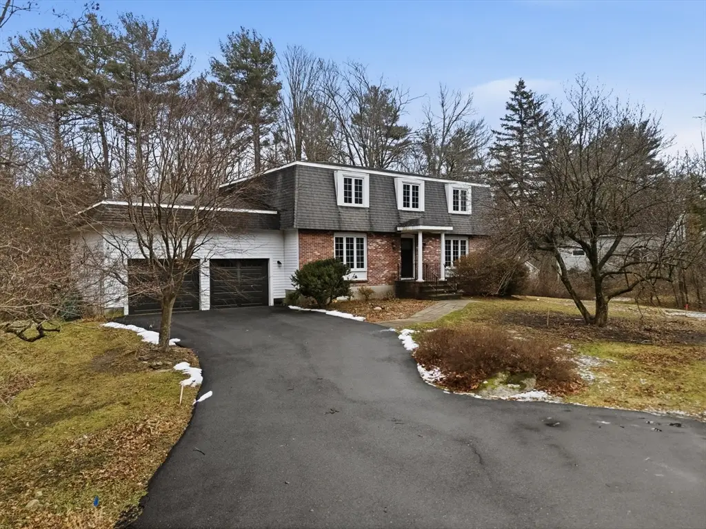 251 Poquanticut Ave, North Easton, MA 02356 - Image #1