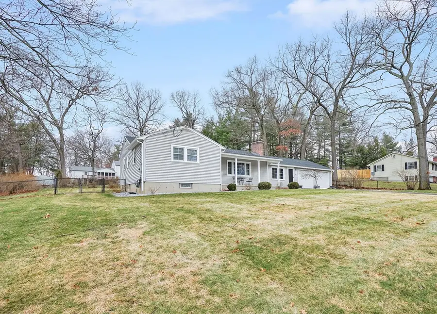 61 Ridgecrest Dr, Westfield, MA 01085 - Image #3