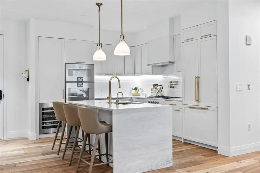 300 Pier 4 Blvd #PHR, Boston, MA 02110 - Image #2