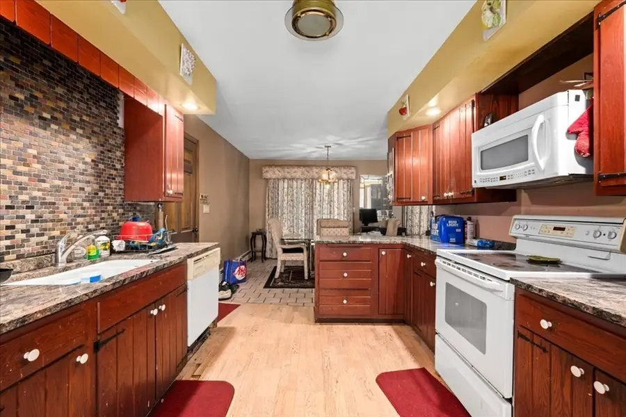 59 Linden St, Boylston, MA 01505 - Image #2