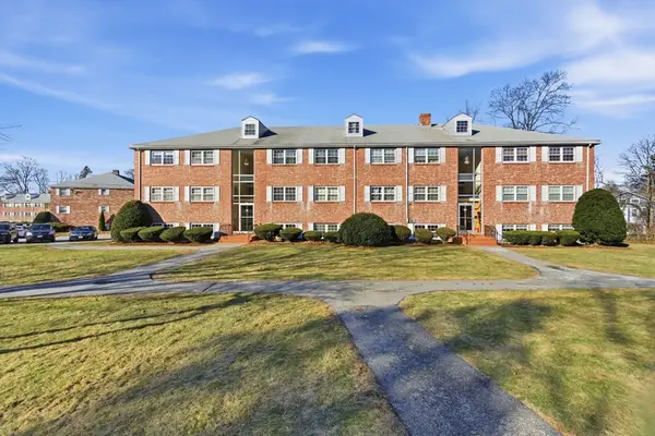 78 Edgelawn Avenue #8, North Andover, MA 01845