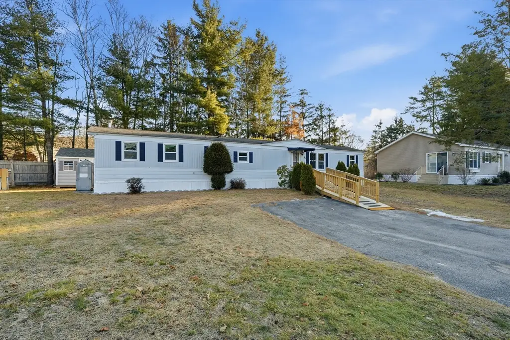11 Lisa Circle, Merrimac, MA 01860 - Image #1