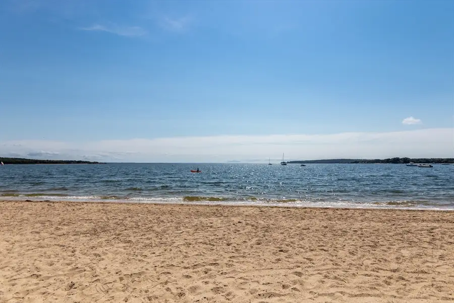 21 Bayview St, Wareham, MA 02571 - #3