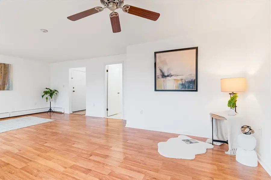 101 Edgelawn Ave #11, North Andover, MA 01845 - Image #3