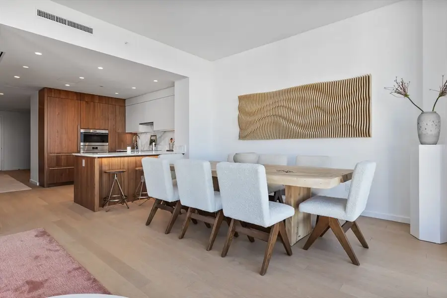 682 Atlantic Ave #49H, Boston, MA 02111 - Image #3