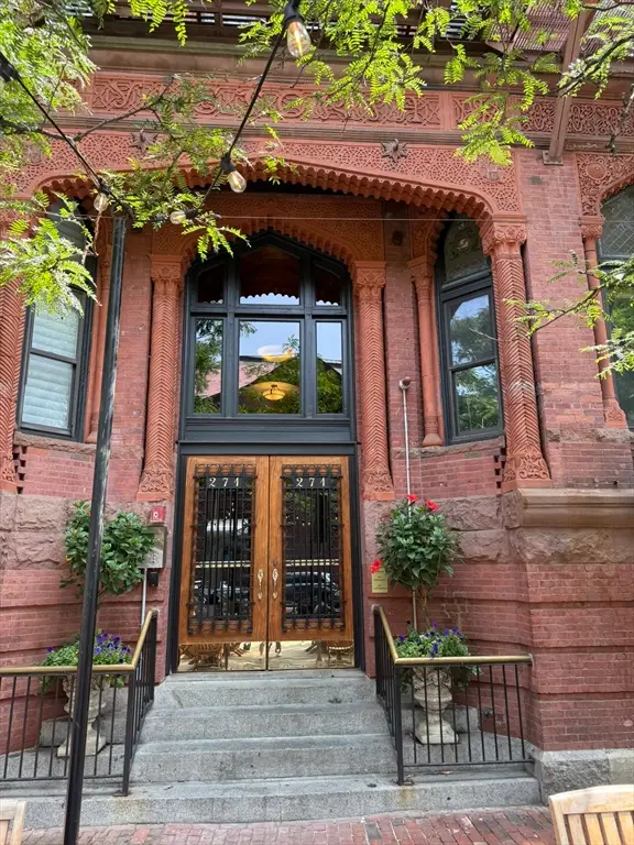 271 Dartmouth St #2F, Boston, MA 02116 - Image #1