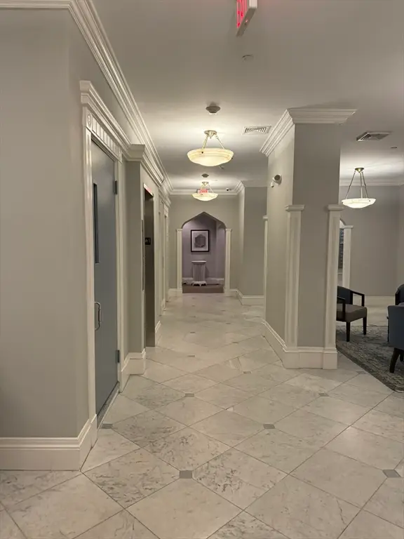 271 Dartmouth St #2F, Boston, MA 02116 - Image #2