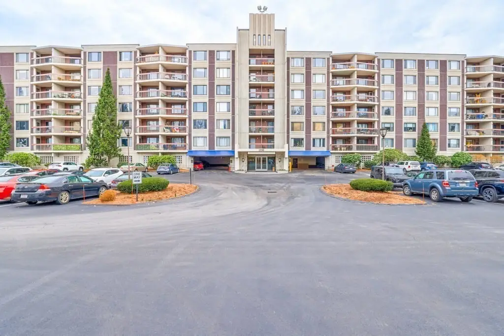 1550 Worcester Rd #621, Framingham, MA 01702 - Image #1