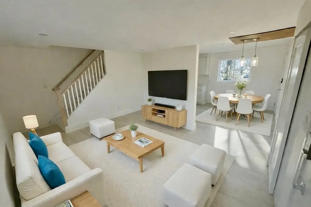 47 Bishop Dr #47, Framingham, MA 01702 - Image #1