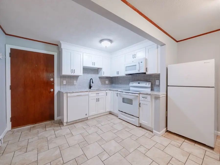 39 Pleasant #A6, Northborough, MA 01532 - Image #3