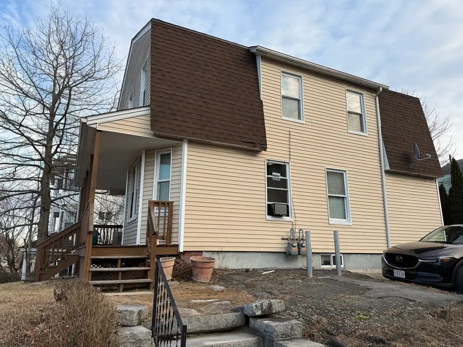 102 Hamilton St, Worcester, MA 01604 - Image #3