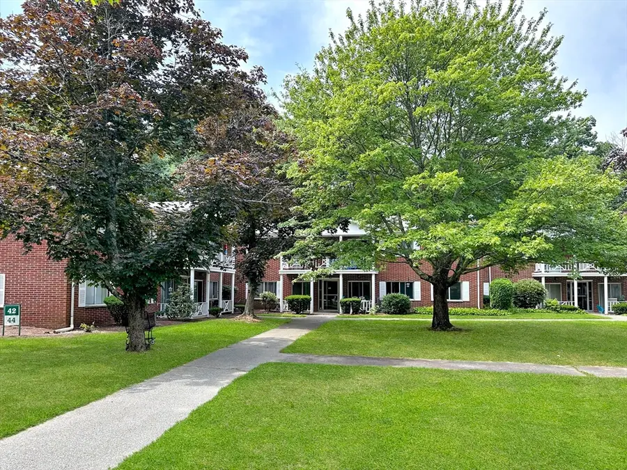 42 Bayberry Dr #1, Sharon, MA 02067 - Image #2