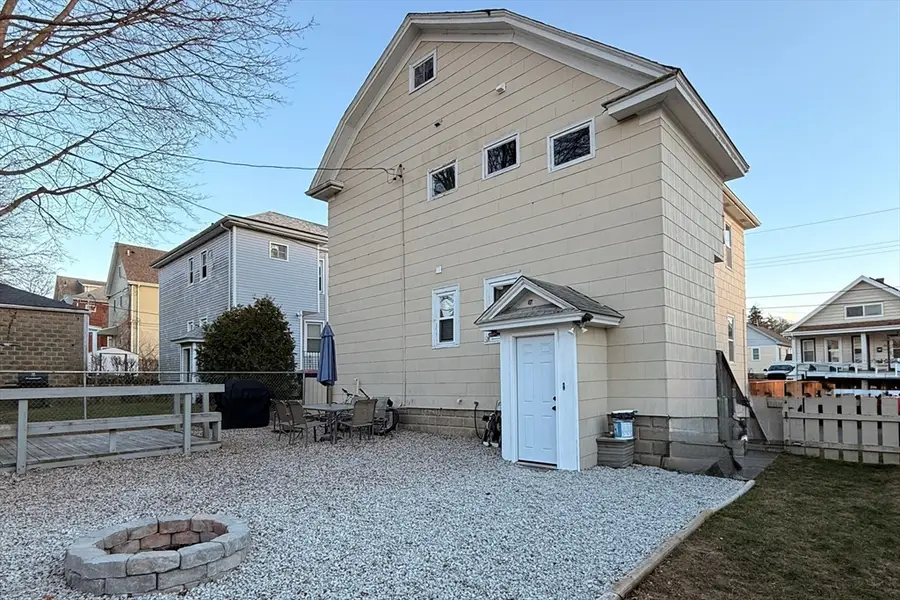 12 Winsor St, Fairhaven, MA 02719 - Image #3