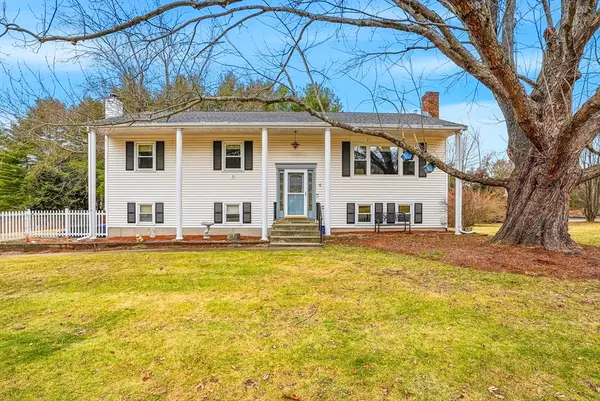 4 Carby Drive, Mendon, MA 01756