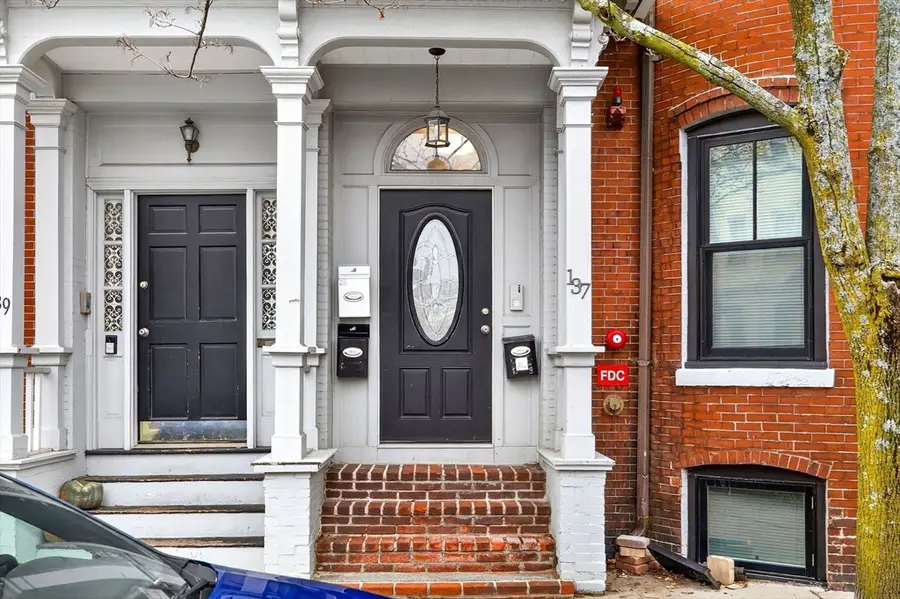 137 N St #3, Boston, MA 02127 - Image #2