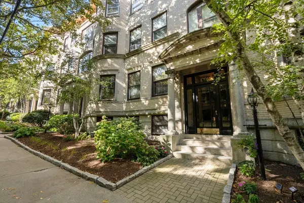140 Fuller Street #3, Brookline, MA 02446