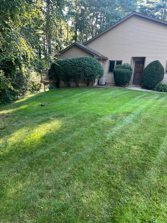 929 Shaker Rd #18, Westfield, MA 01085 - Image #1