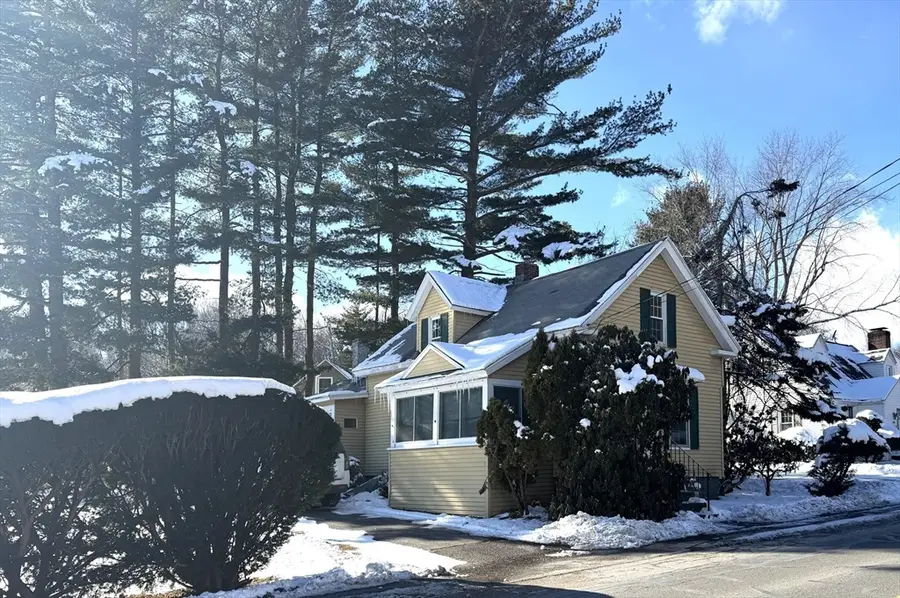 386 June St, Worcester, MA 01602 - Image #2