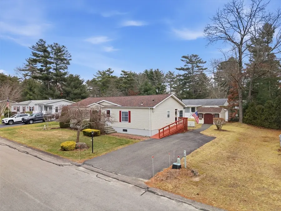 8 Heather Ln, Carver, MA 02330 - Image #3