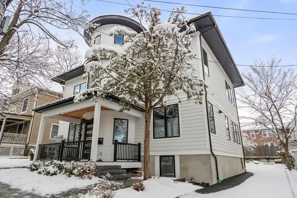 116 Thorndike St #2, Brookline, MA 02446