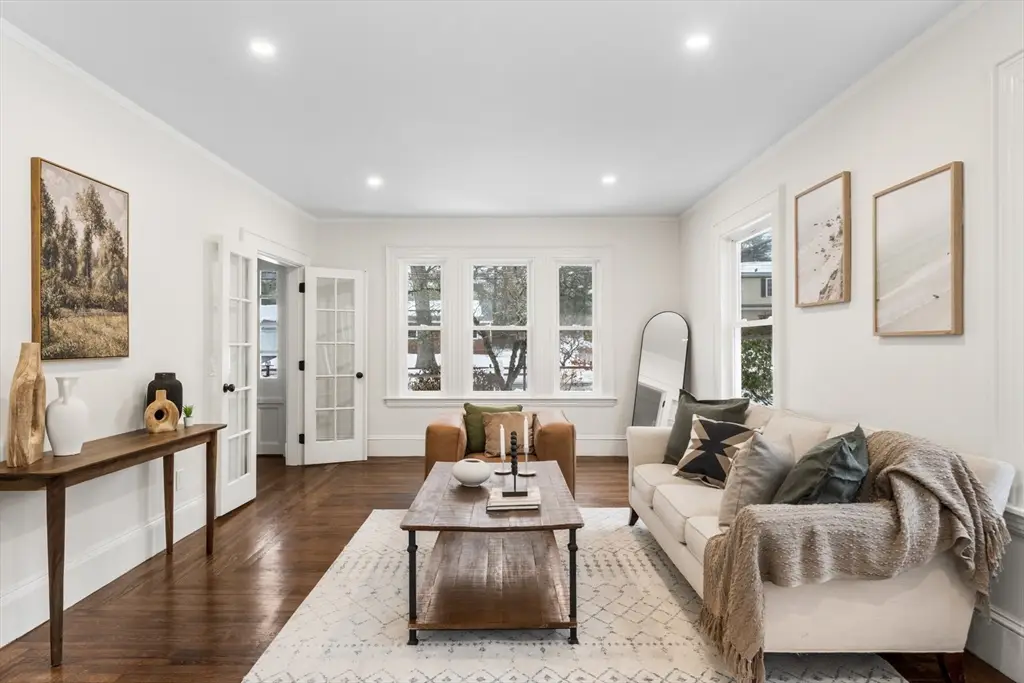 204 Lincoln St, Franklin, MA 02038 - #1