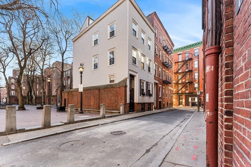 26 Unity St #2, Boston, MA 02113 - Image #1